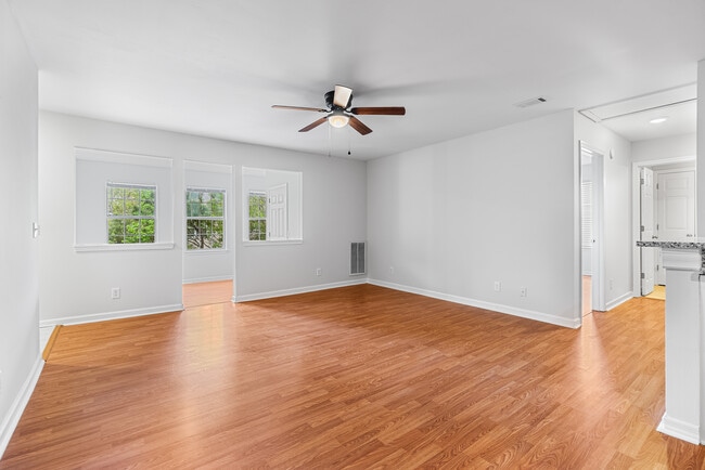 Foto del edificio - King George Apartments