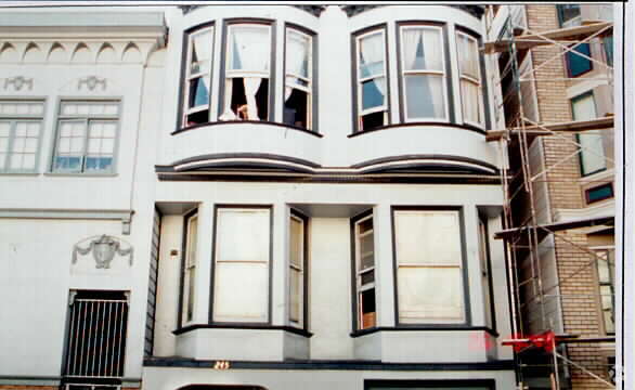 Primary Photo - 245 Scott St