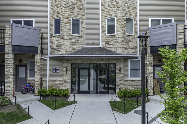 Building Photo - 151 Union Rd