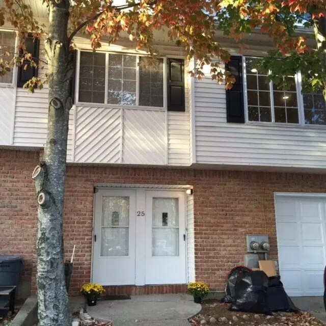 Primary Photo - 25 Spruce Ln