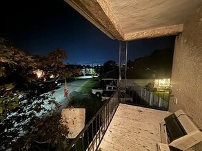 Building Photo - 419 Corner St