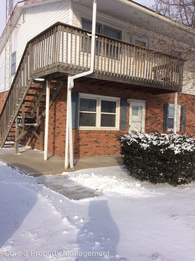 Foto principal - 209 W School St