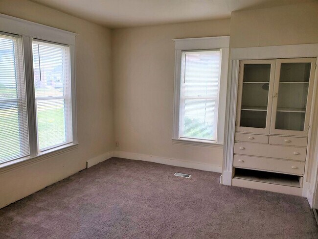 Foto del edificio - Fantastically updated Monroe District Area 3BR/1.5BA House