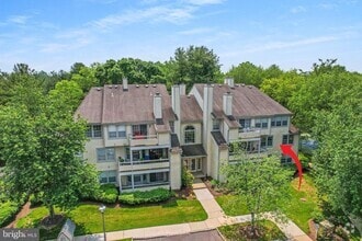 Building Photo - 308 Trinity Ct