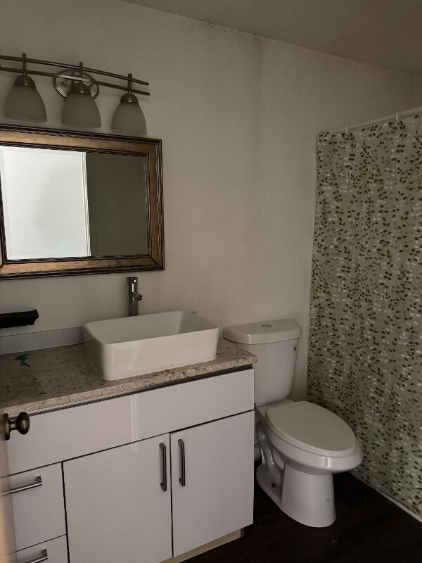 Foto del edificio - 1408 Bellevue Way NE