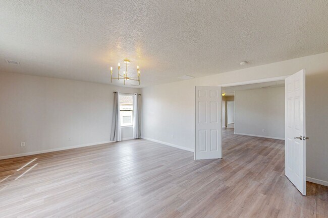 Foto del edificio - UNSER/I40 2/Story 4 Bedroom 3.5 Bath  3/CG