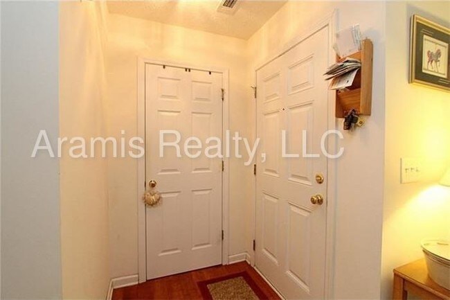 Building Photo - 3397 Hill Pond Dr