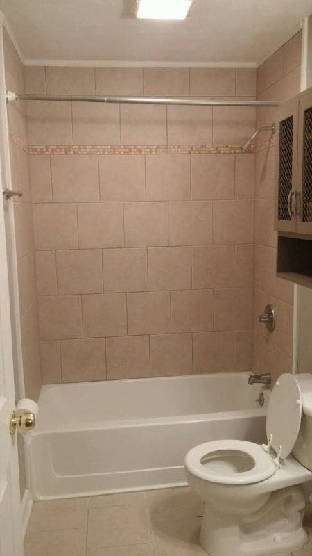 Foto del edificio - 403 Leary Ct