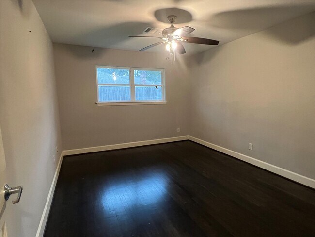 Building Photo - 5122 Lymbar Dr
