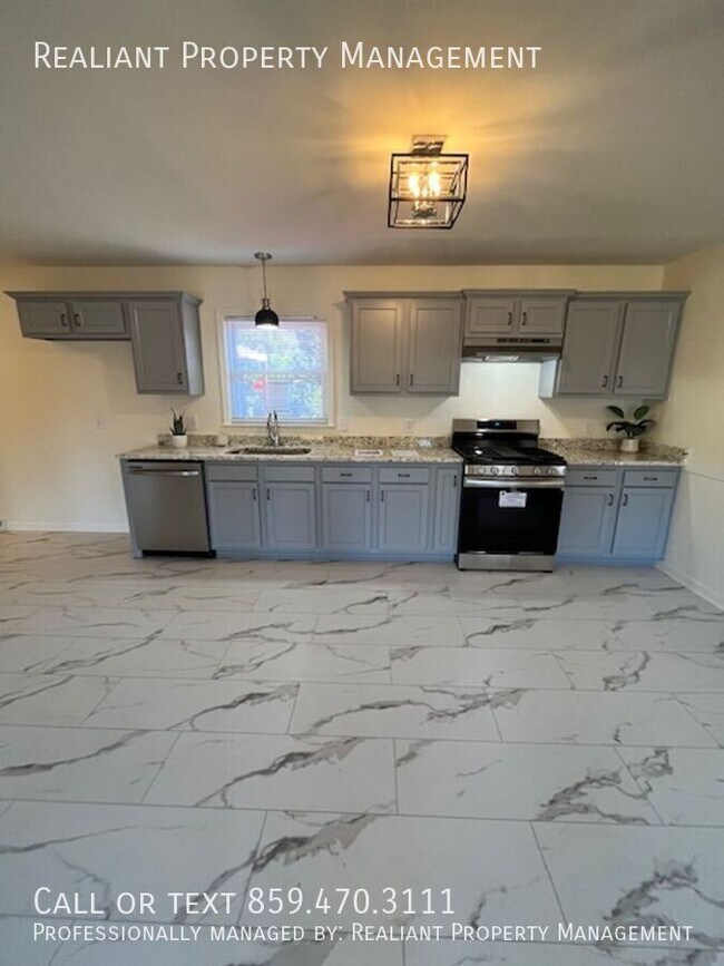 Foto del edificio - 501 Hickory Hill Dr