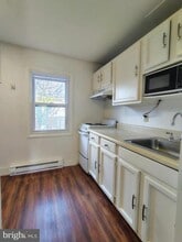 Building Photo - 110 Ice St