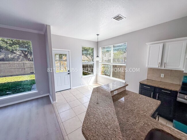 Building Photo - 3016 Gentilly Ln