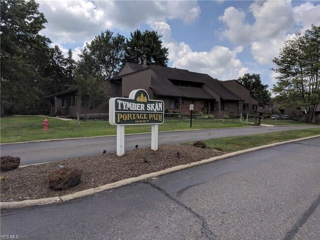 Building Photo - 7357 Trailside Dr