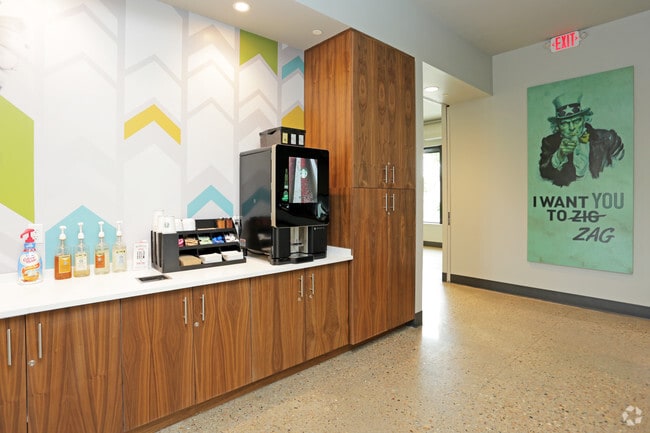 Estación de café Starbucks - ZAG