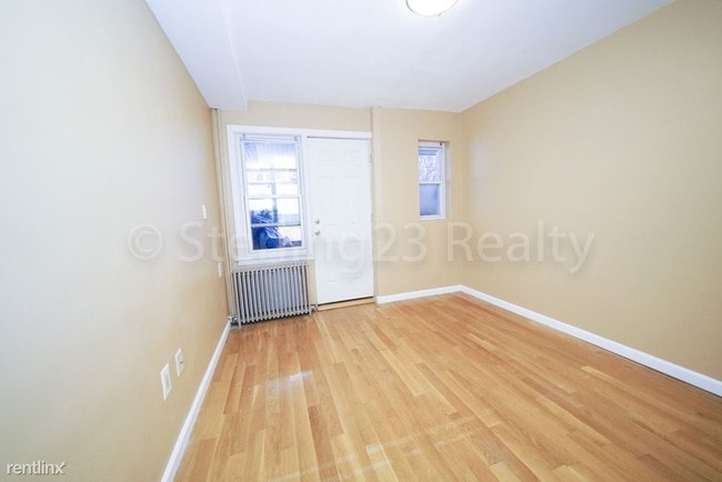 Building Photo - 2 br, 1 bath House - 2134 47th St