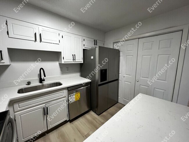 Foto del edificio - 3714 Penny St SW