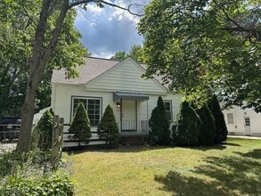 Building Photo - 1496 Garman Rd