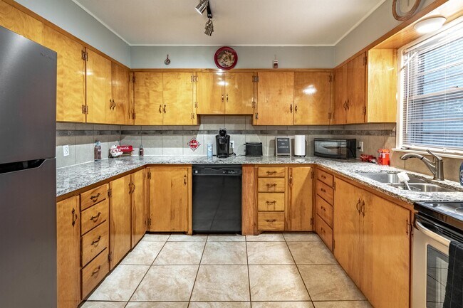 Foto del edificio - 2615 48th St