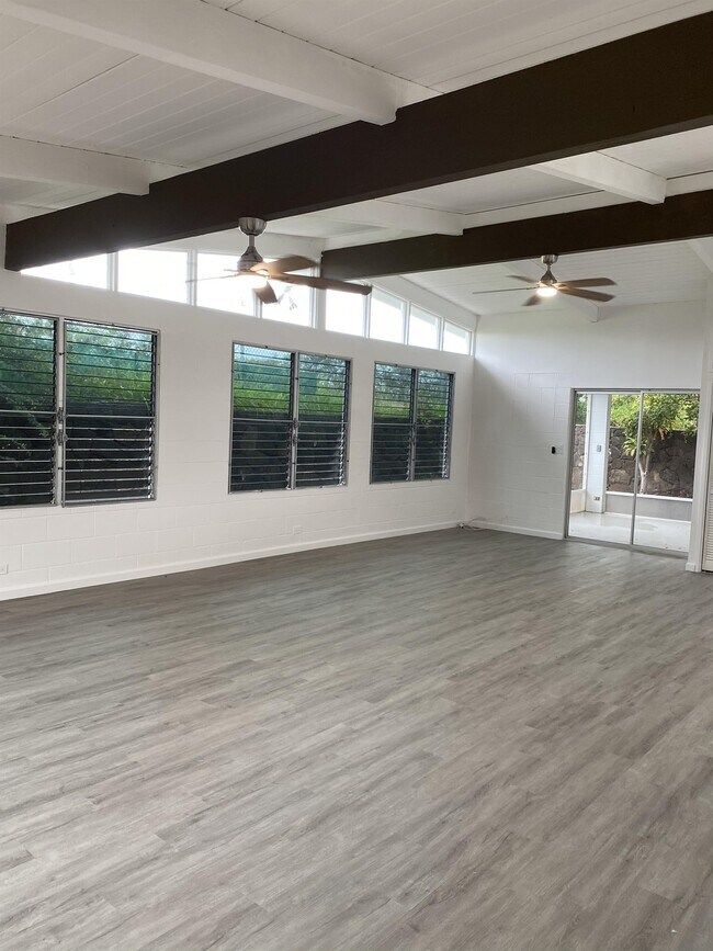 Building Photo - 1549 Molehu Dr