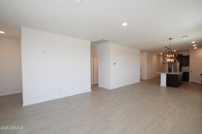 Building Photo - 5816 N 202nd Ln