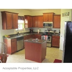Building Photo - 4 br, 3 bath House - 122 Seminole Trail