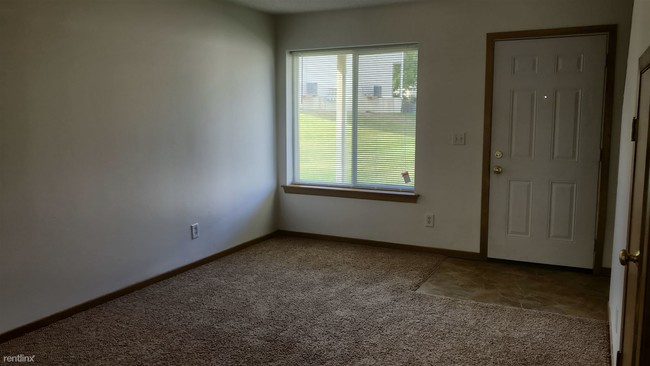 Foto del edificio - 2 br, 0.5 bath Townhome - Regal Townhomes ...
