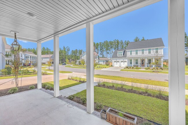 Building Photo - Impeccable Home In Nexton!