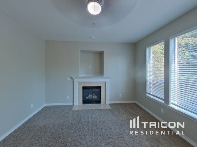 Foto del edificio - 16050 SW Loon Dr