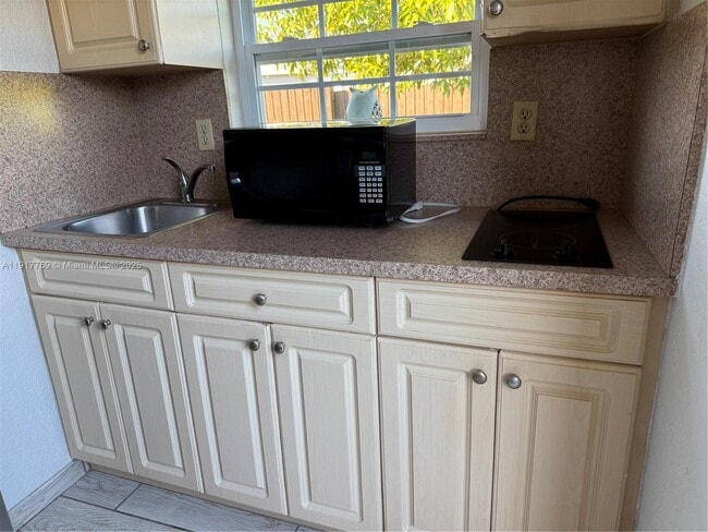 Building Photo - 8791 SW 34th St