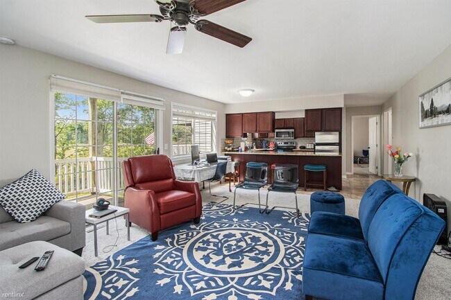 Building Photo - 2 br, 2 bath Condo - 4164 W Centre Ave Apt...
