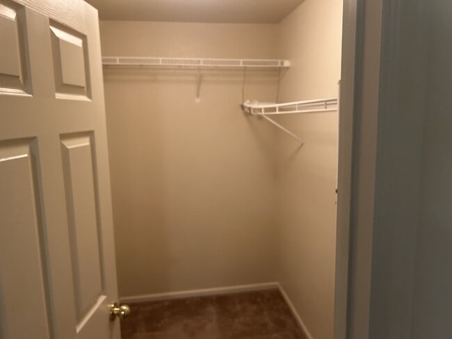 Building Photo - 127 Jules Dr