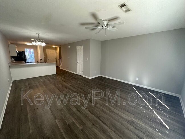 Foto del edificio - 1021 Micah Terrace