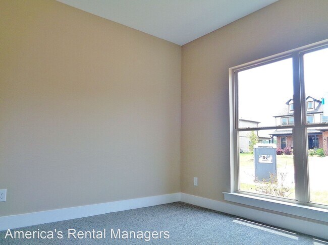 Building Photo - 4 br, 3 bath House - 14467 Griffin Street