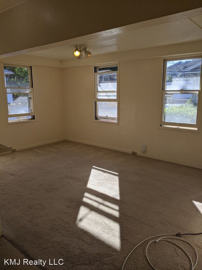 Building Photo - 1 br, 1 bath House - 35 S. Kuakini St., #B2