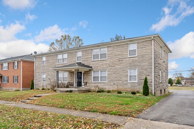 Building Photo - 2912 Abigail Dr