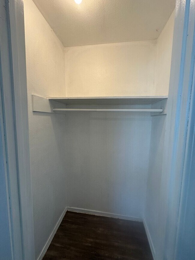 Foto del edificio - 301 N Louisiana St