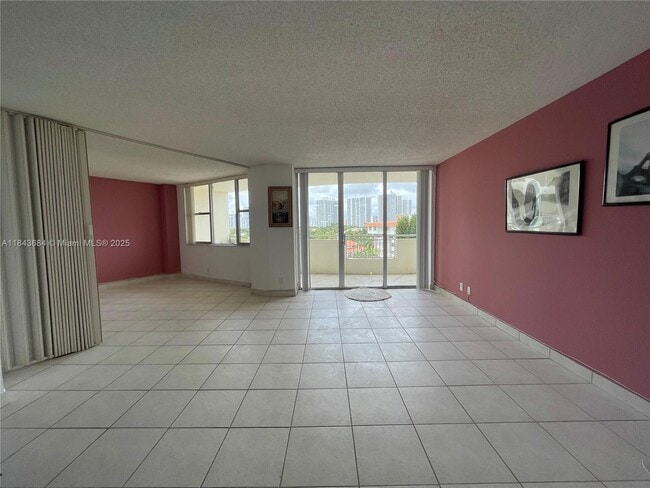 Building Photo - 3180 S Ocean Dr