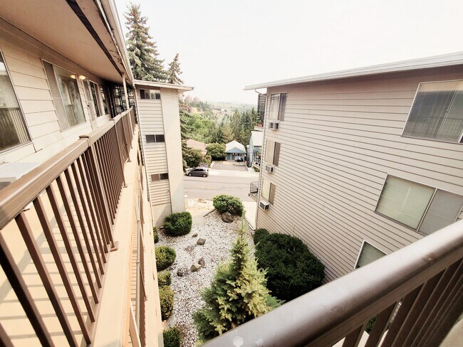 Foto del edificio - 535 NE Maiden Ln