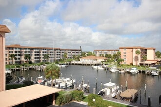 Building Photo - 931 Gardenia Dr