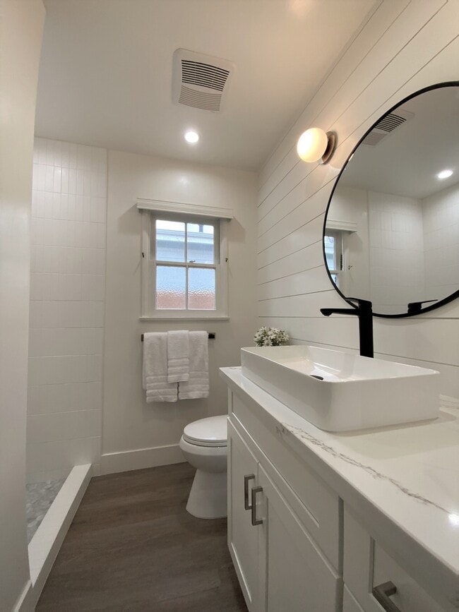 2nd Bath - 4610 Ventura Canyon Ave