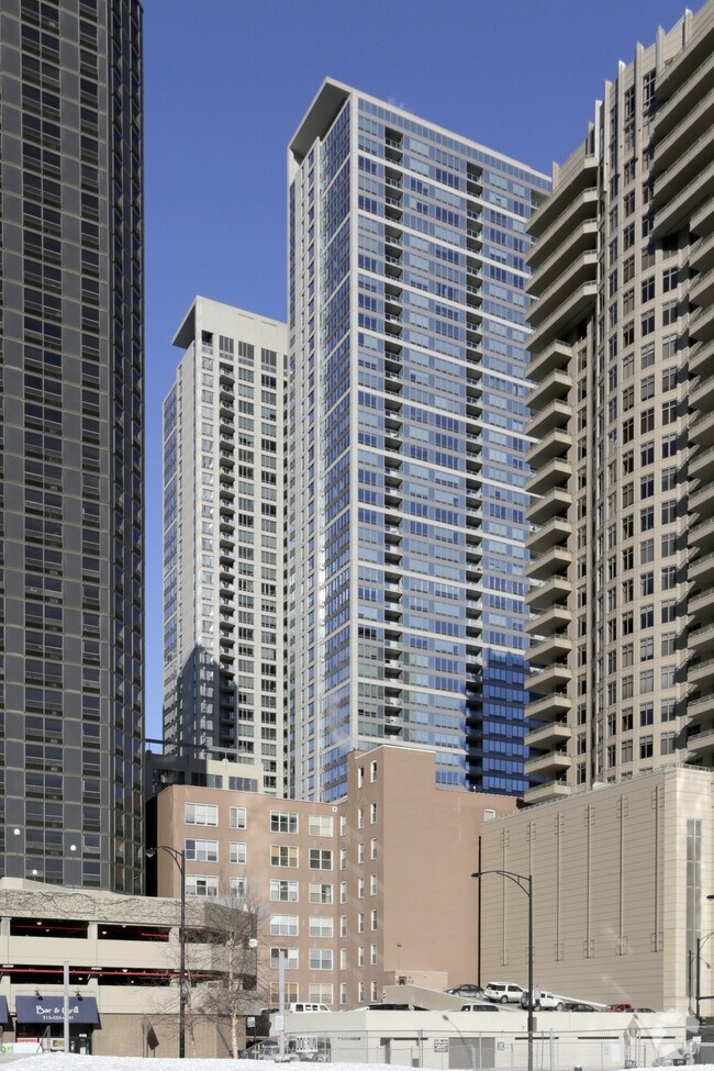 600 Lake Shore Drive Apartments Chicago, IL