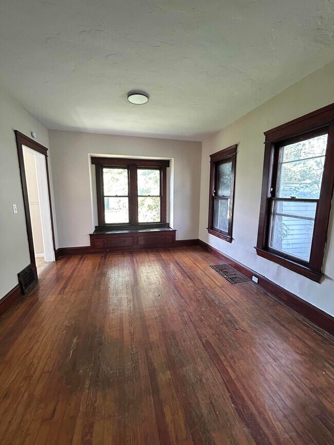 Foto del edificio - 3344 W 44th St