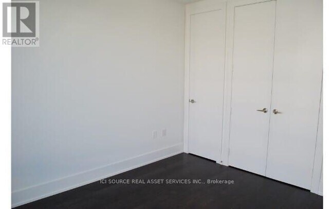 Photo du bâtiment - 39 Queens Quay E