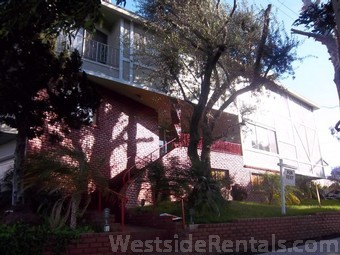 Primary Photo - 404 E Hyde Park Blvd