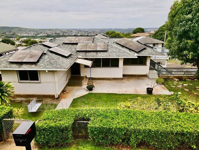Foto del edificio - 99-639-639 Halawa Dr