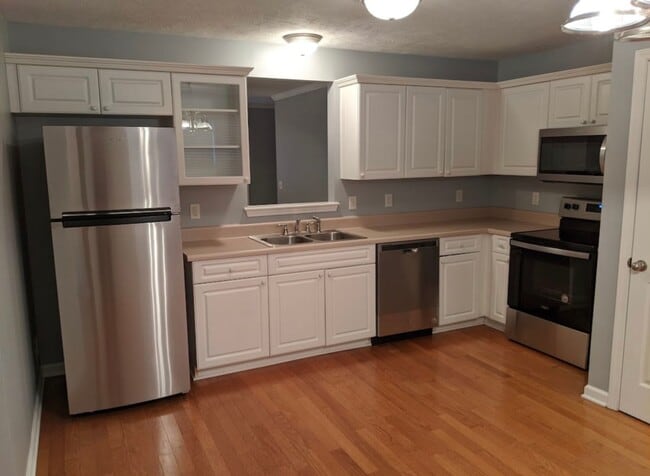 Photo - Donelson Townhome!