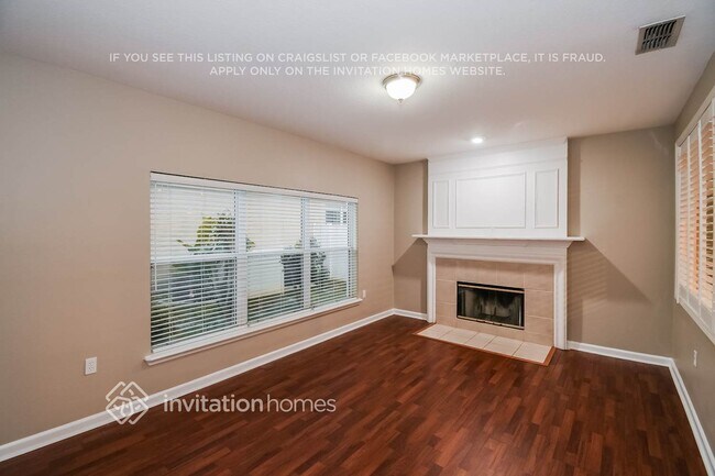 Foto del edificio - 8568 Glenbury Ct N
