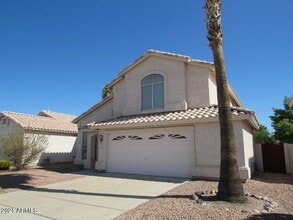 Building Photo - 1013 W Sandra Ter