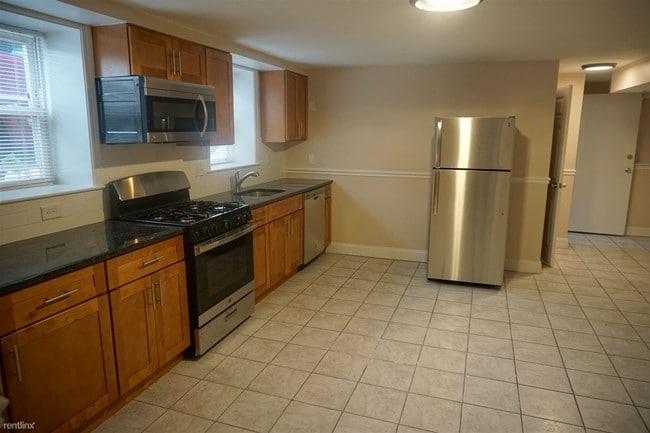 Building Photo - 1 br, 1 bath  - 1 Clevemont Ave # L