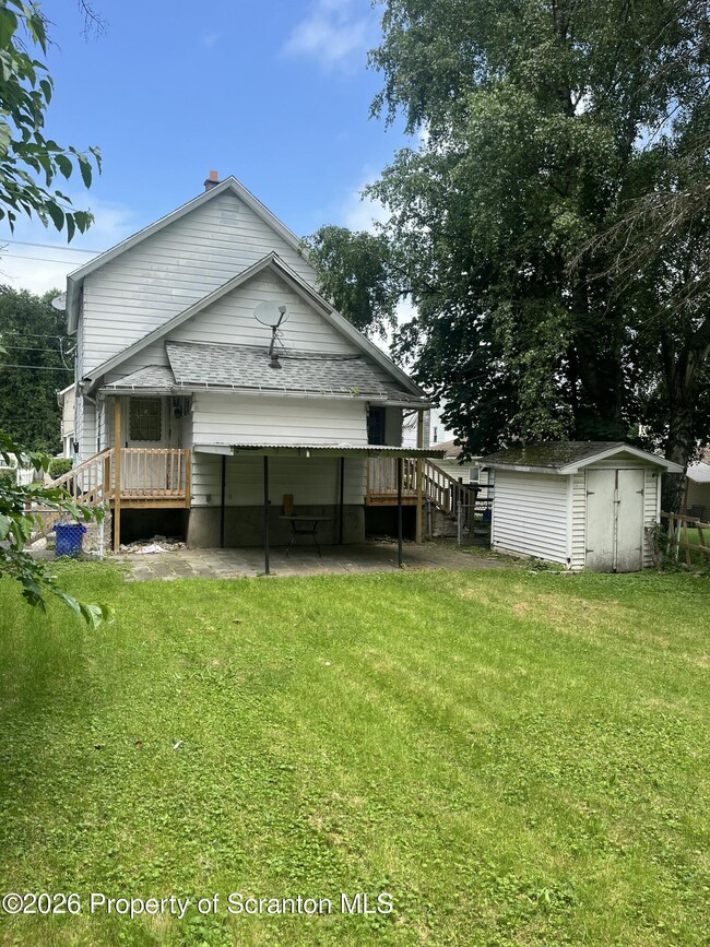 Foto del edificio - 161-163-163 W Parker St